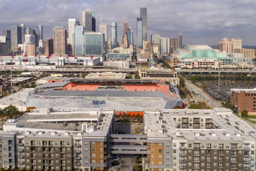 Penthouse Cool-Oasis-In-Houston-Rental Car Available-View-Great-Sleep Dış mekan fotoğraf