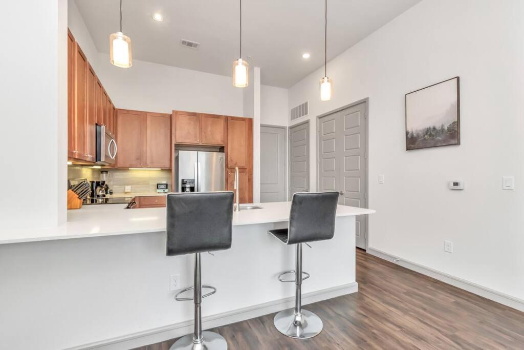 Penthouse Cool-Oasis-In-Houston-Rental Car Available-View-Great-Sleep Dış mekan fotoğraf